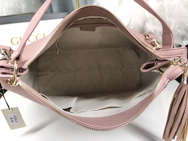 激安グッチバッグコピー着用イメージ